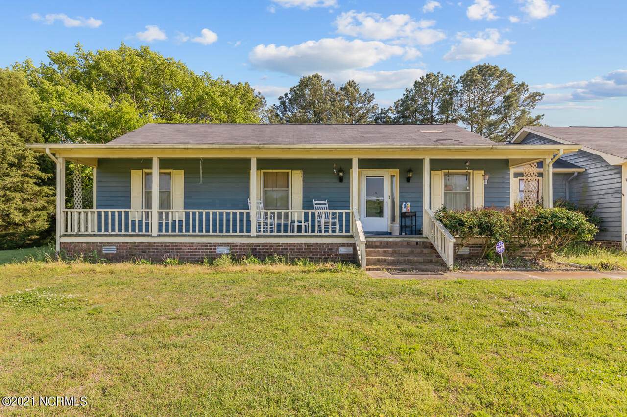 412 C R Edwards Road - Photo 1