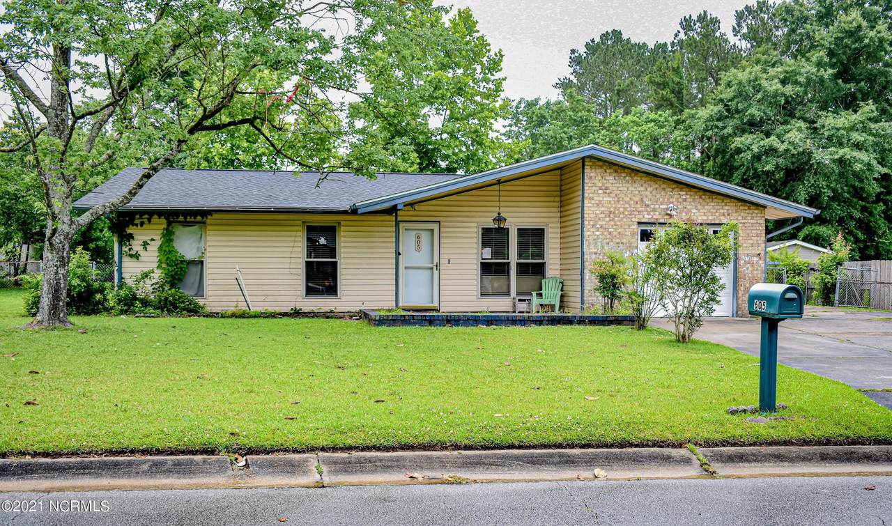 605 Shamrock Drive - Photo 1