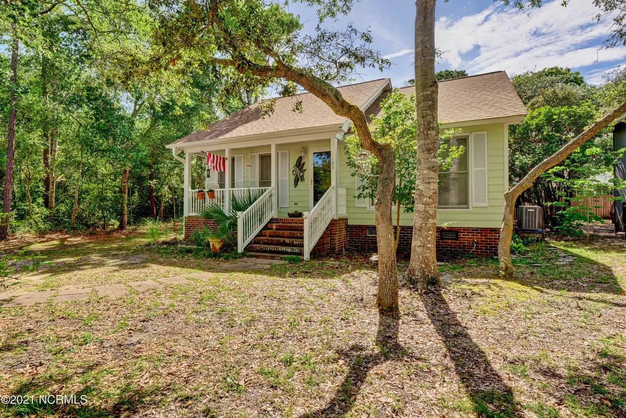 105 4th Street - Photo 1