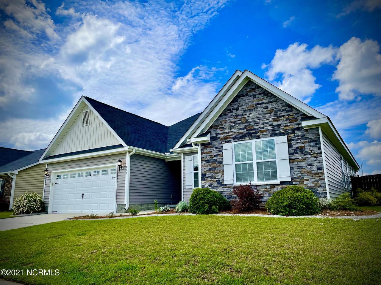 828 Emerald Park Drive - Photo 1