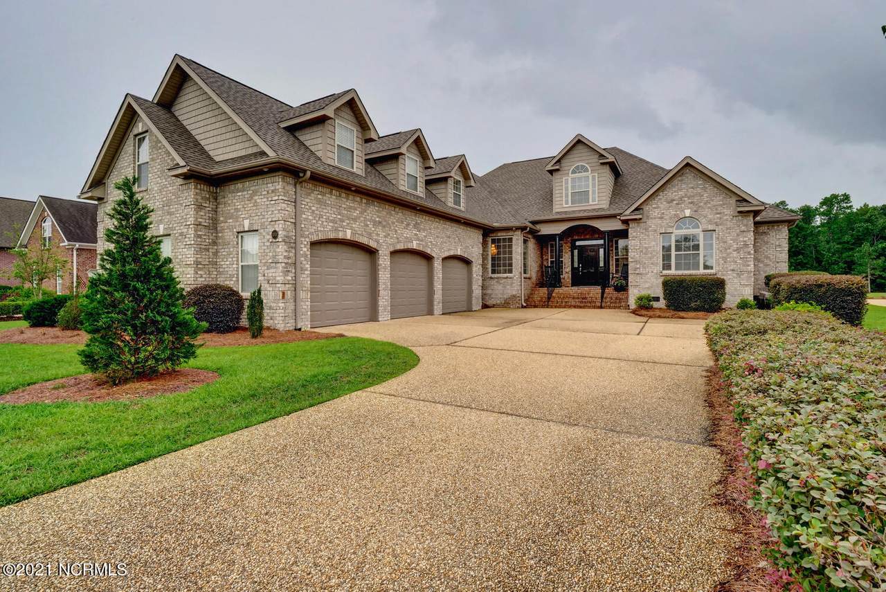1070 Leesburg Drive - Photo 1