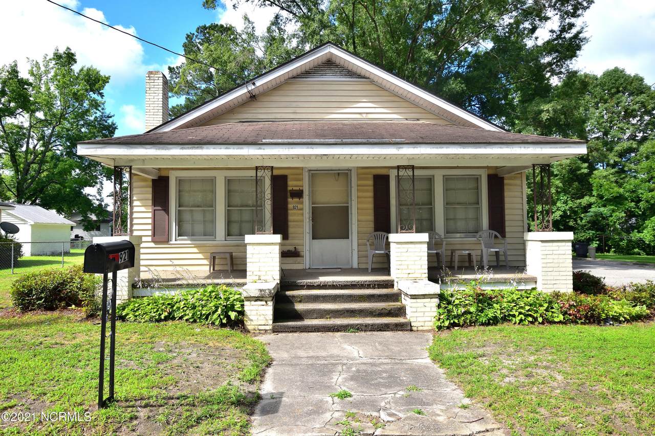 921 Paul Street - Photo 1