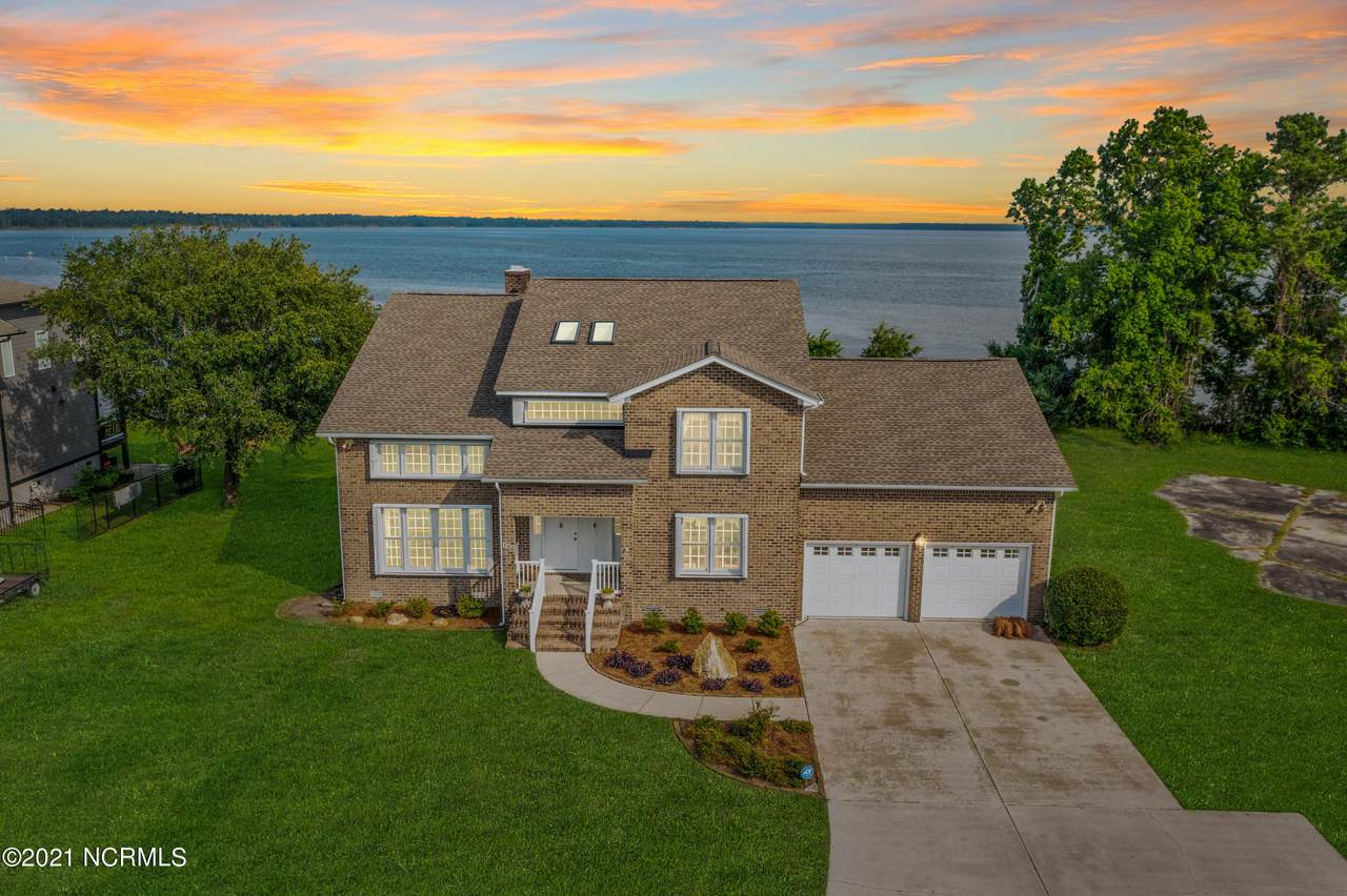 124 Gemstone Drive - Photo 1