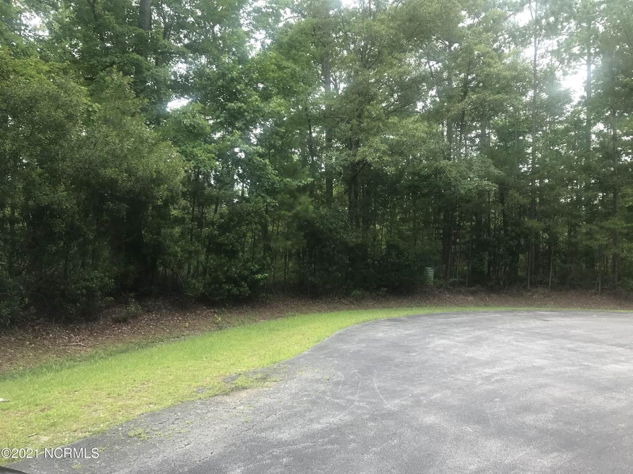 139 Shoreline Court - Photo 1