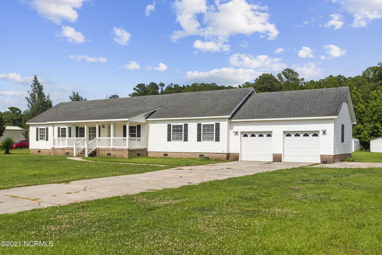 150 Great Neck Road - Photo 1