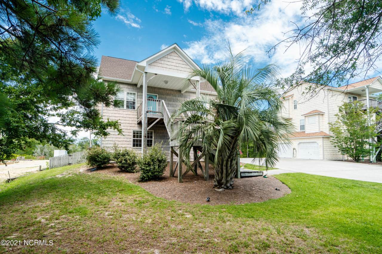 7008 Emerald Drive - Photo 1