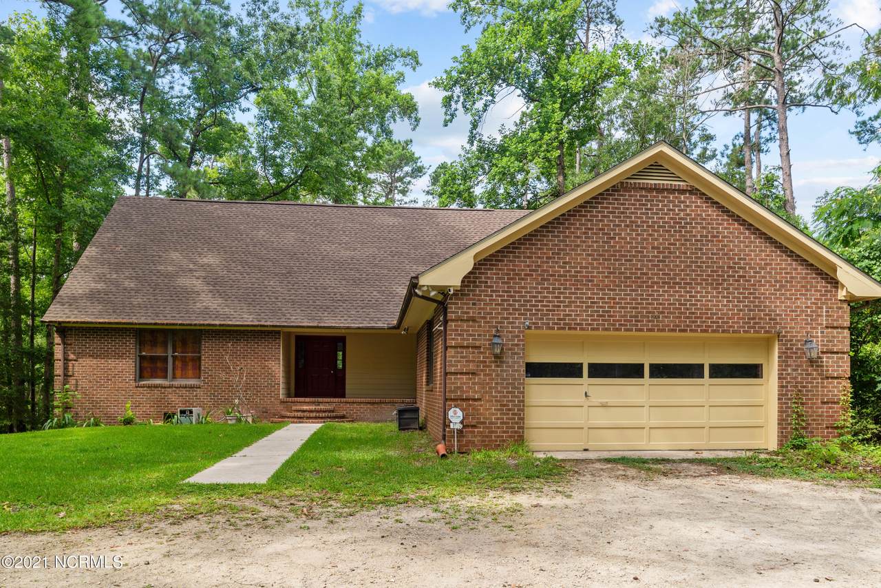 103 Hickory Circle - Photo 1