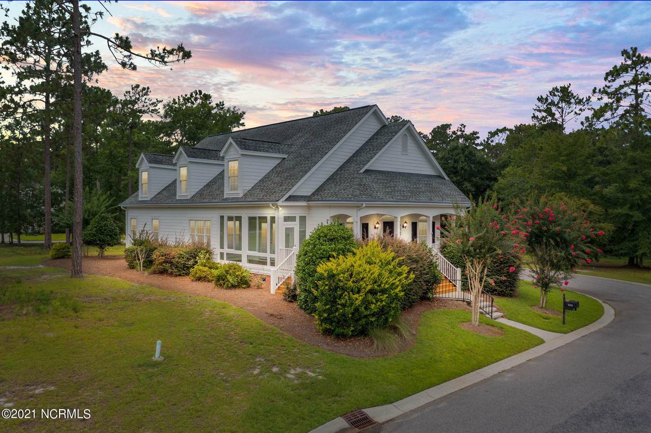 332 River Village Square - Photo 1