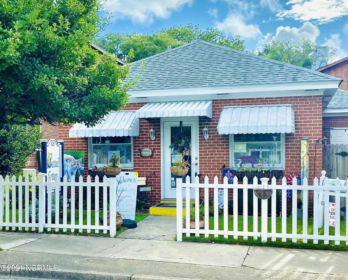 122 Howe Street - Photo 1