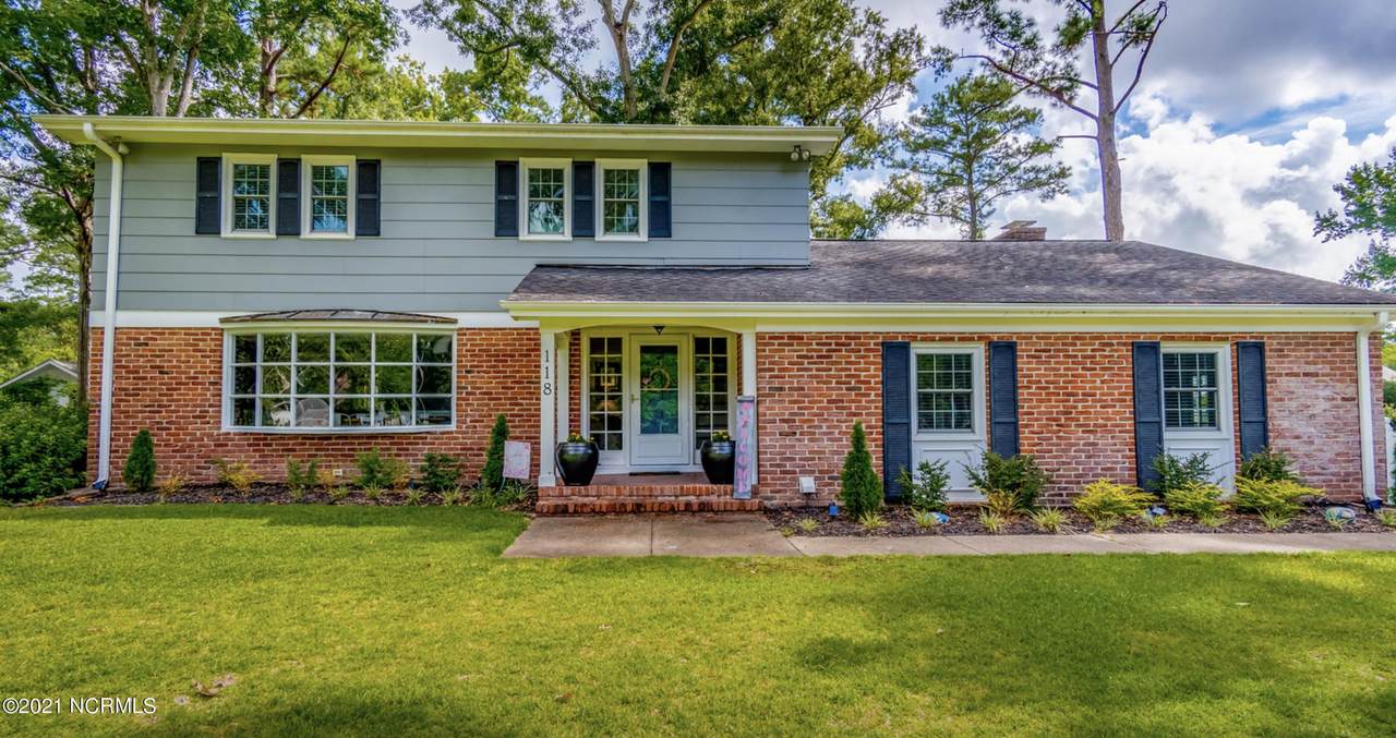 118 Brookview Drive - Photo 1