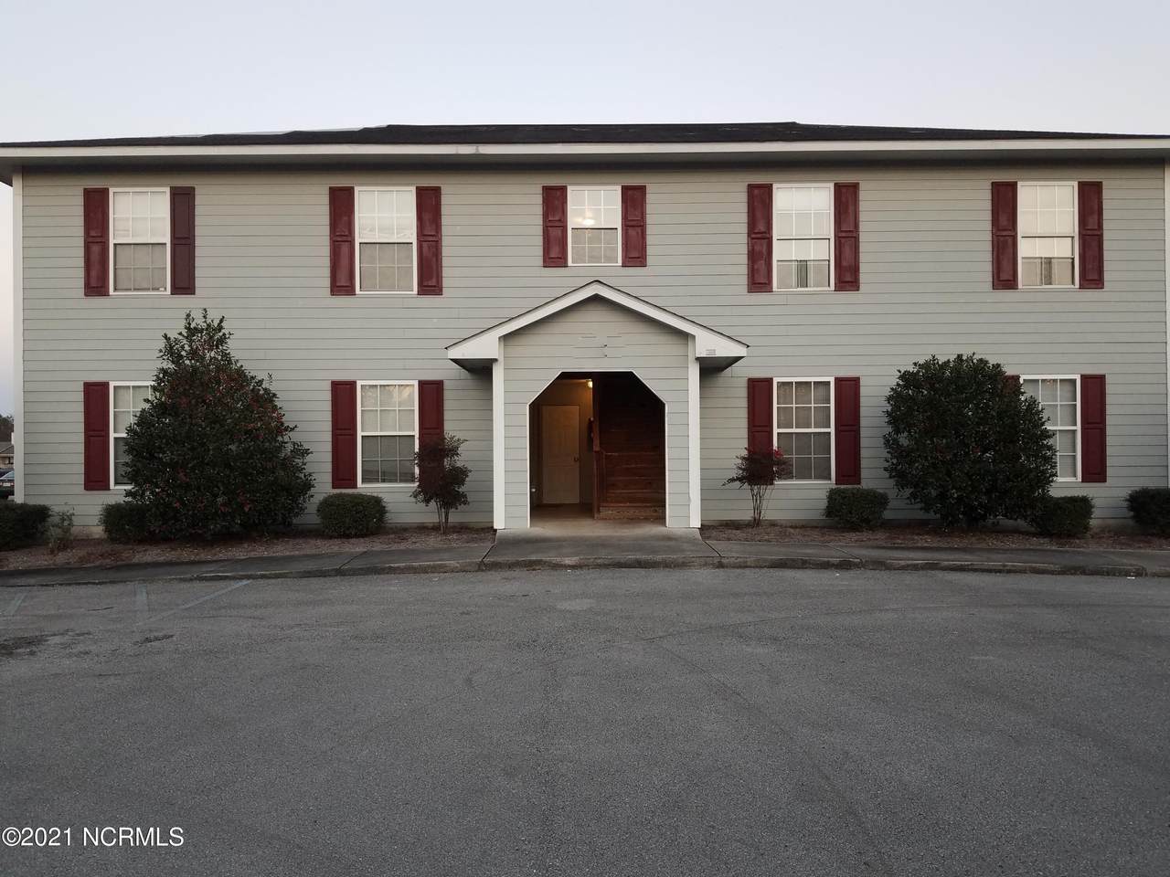 1000 Hammock Lane - Photo 1