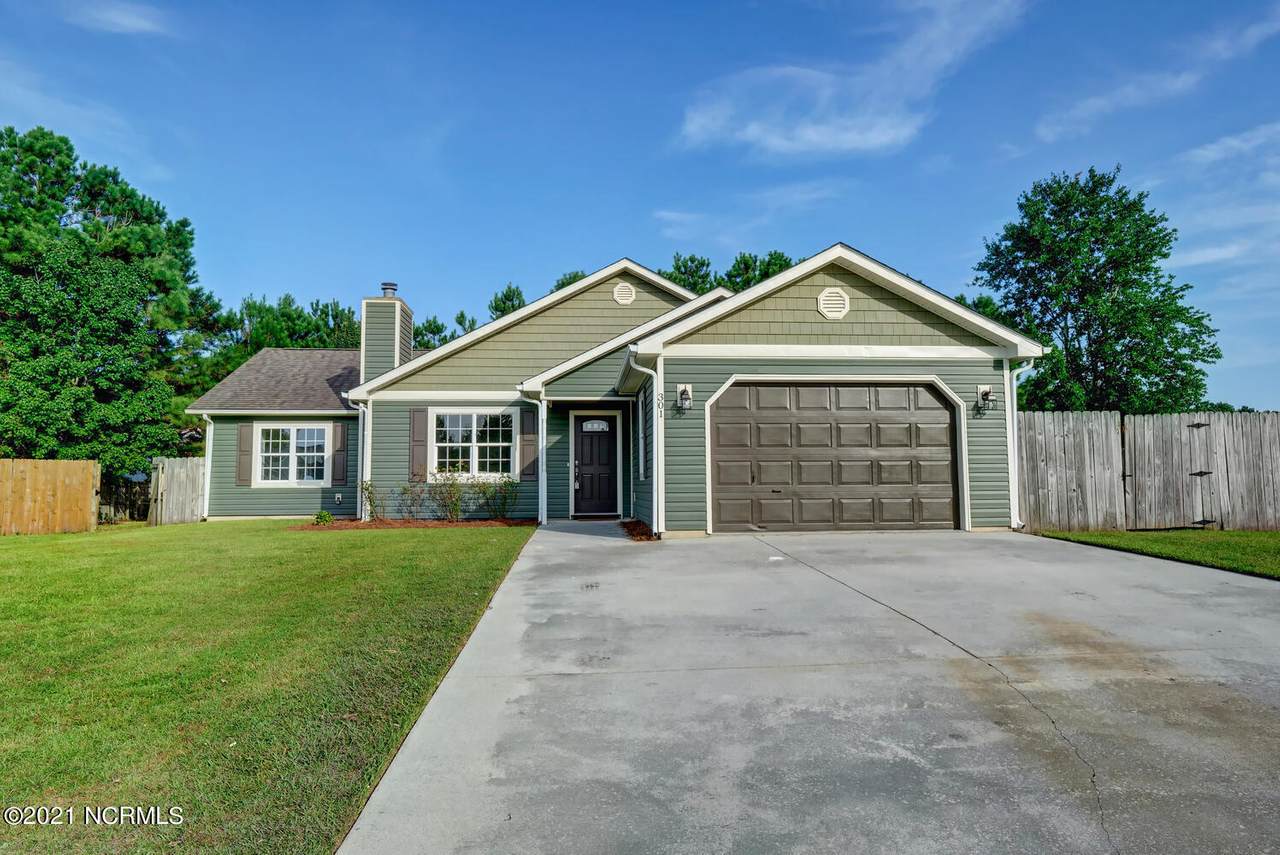 301 Foxridge Lane - Photo 1