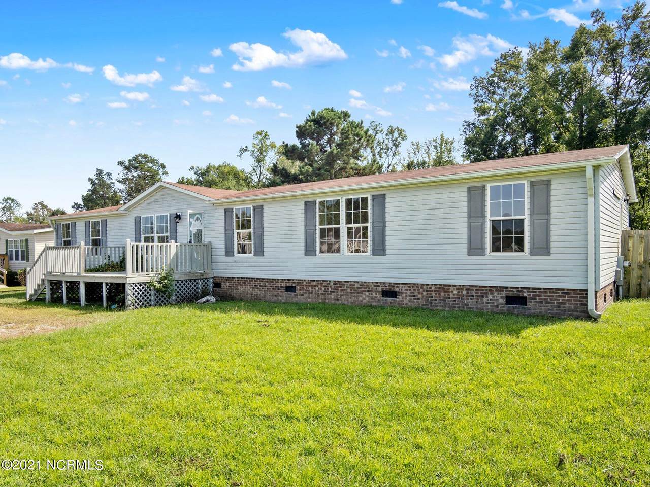 105 Buckskin Drive - Photo 1
