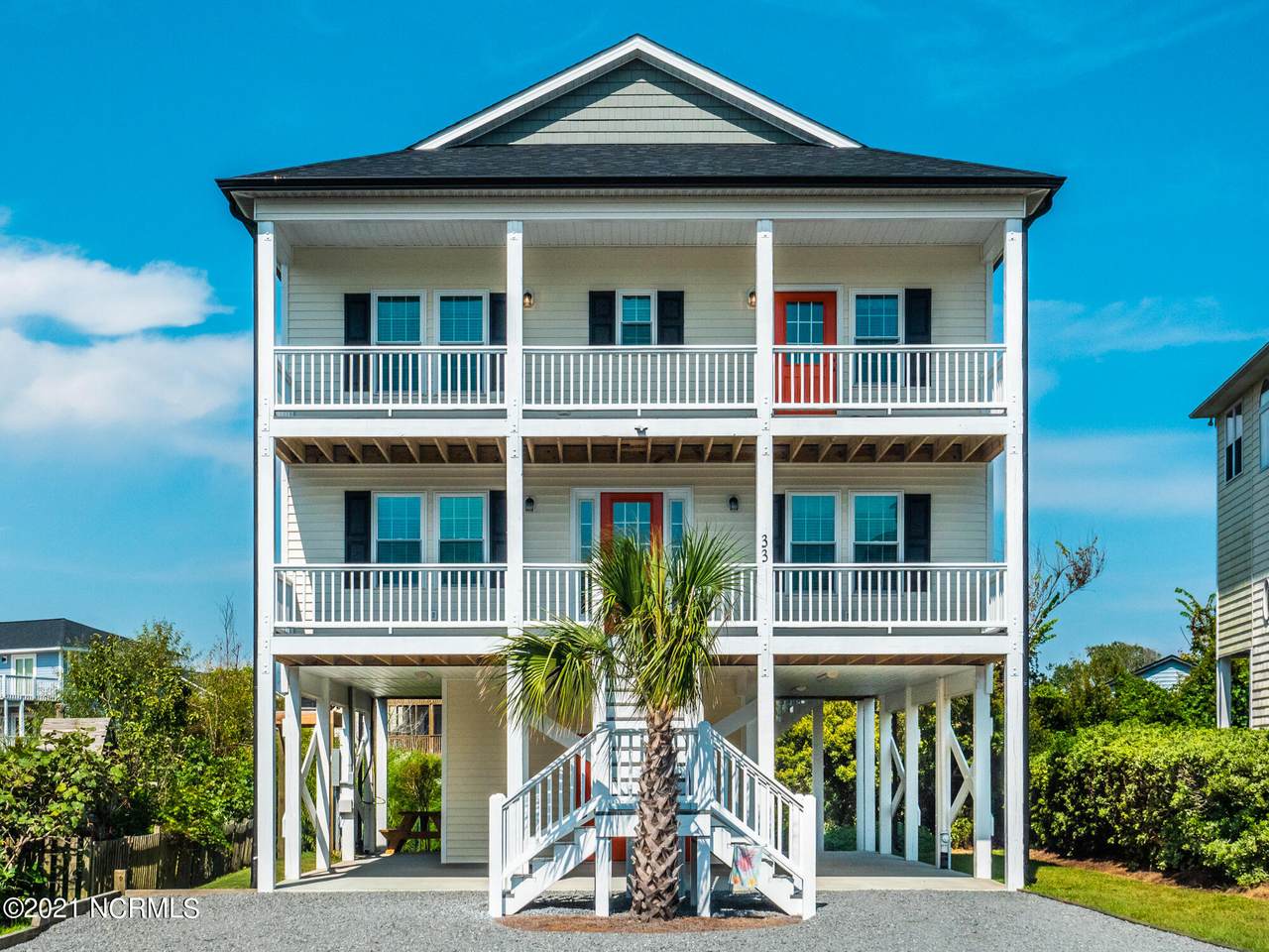 33 Sandy Lane - Photo 1