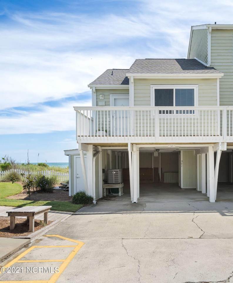501 Pelican Court - Photo 1