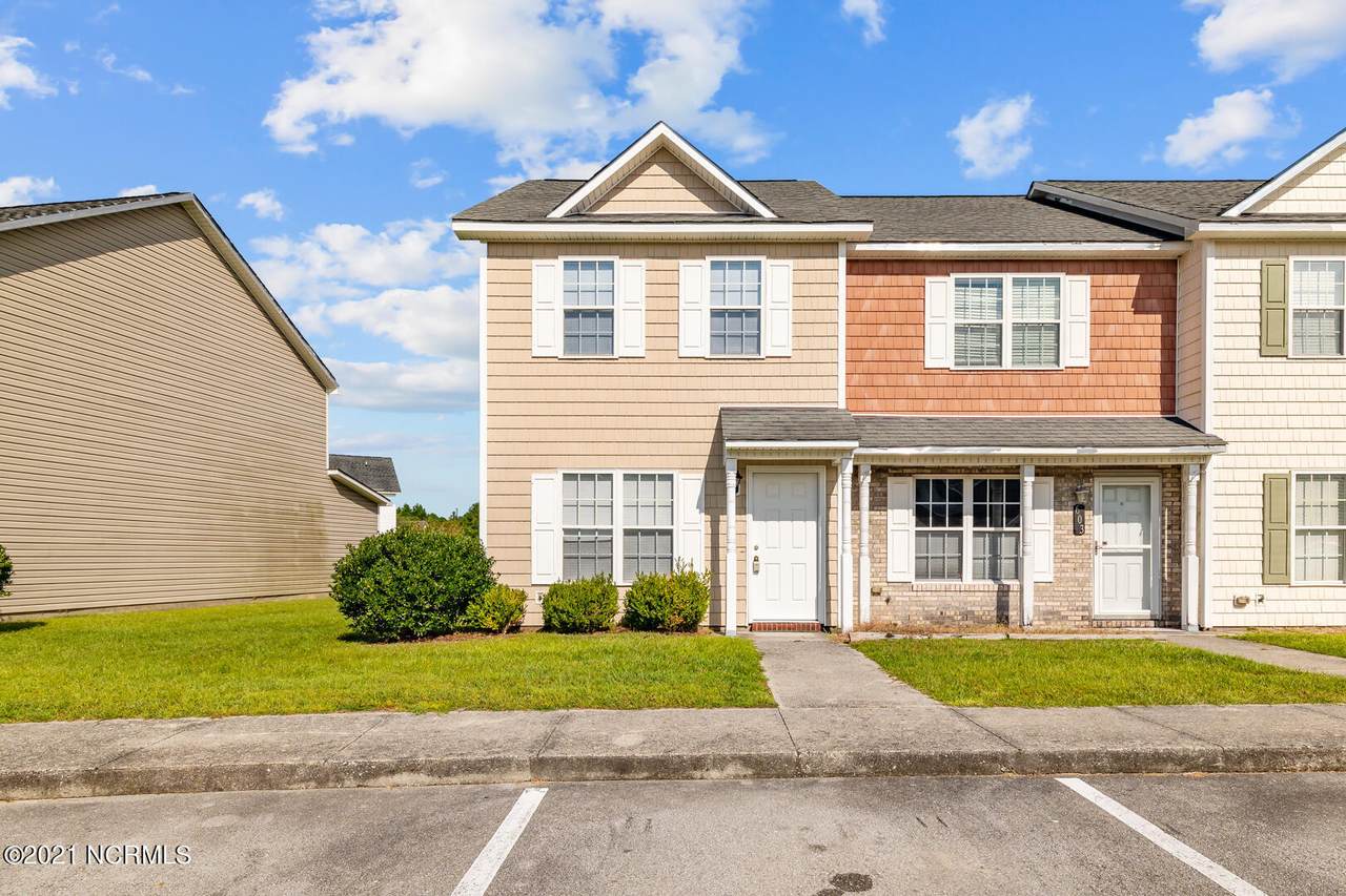 601 Streamwood Drive - Photo 1