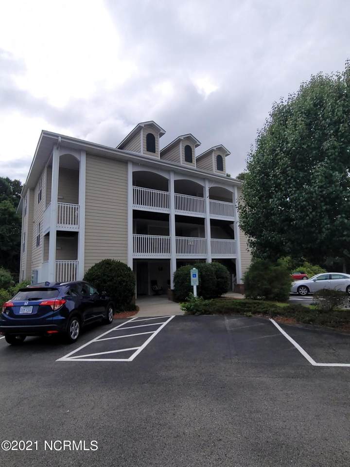 3350 Club Villas Drive - Photo 1