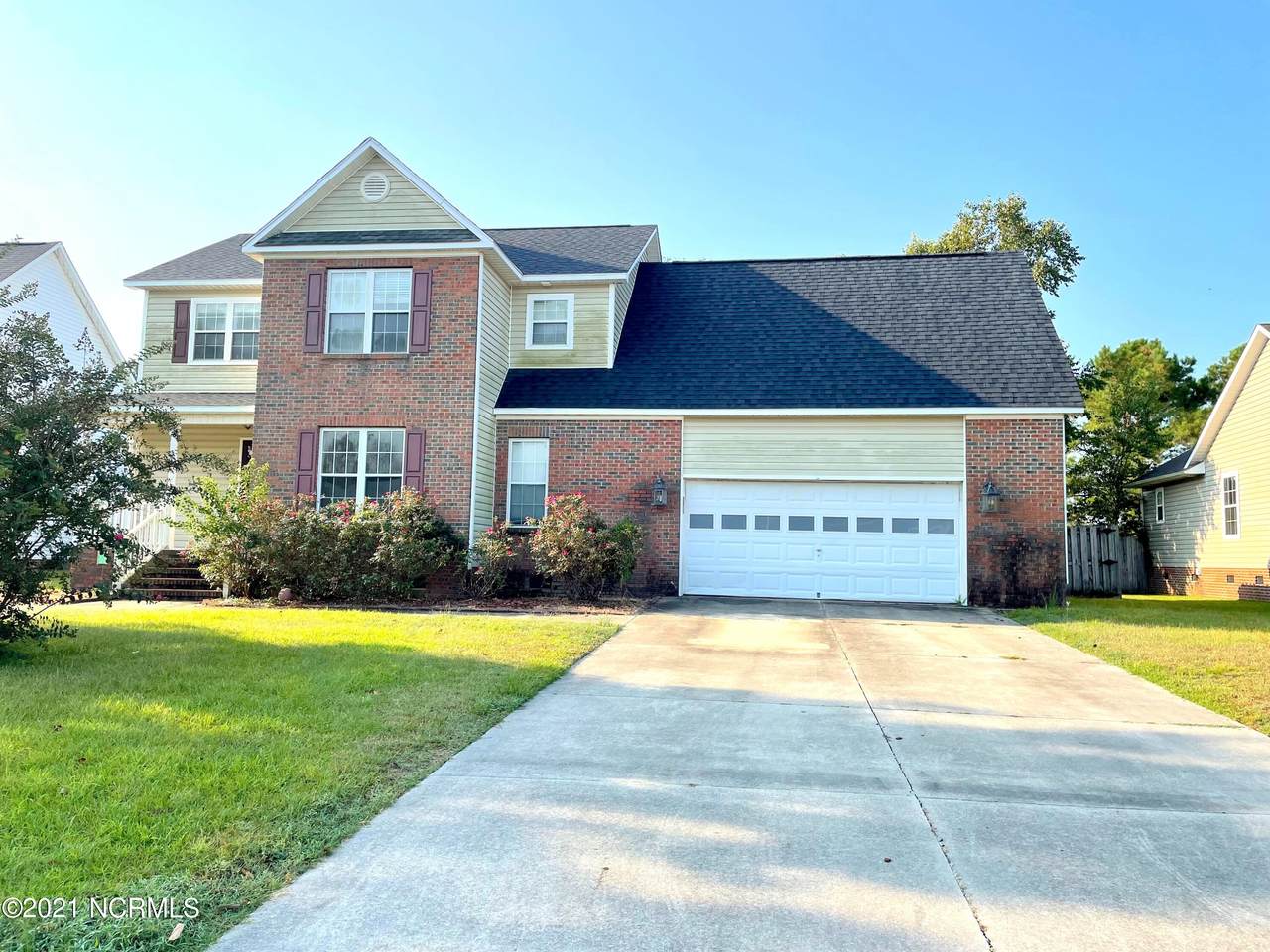 212 Lansing Court - Photo 1