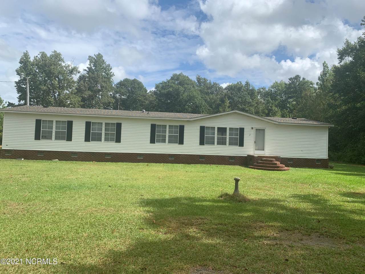 1907 Winslow Road - Photo 1