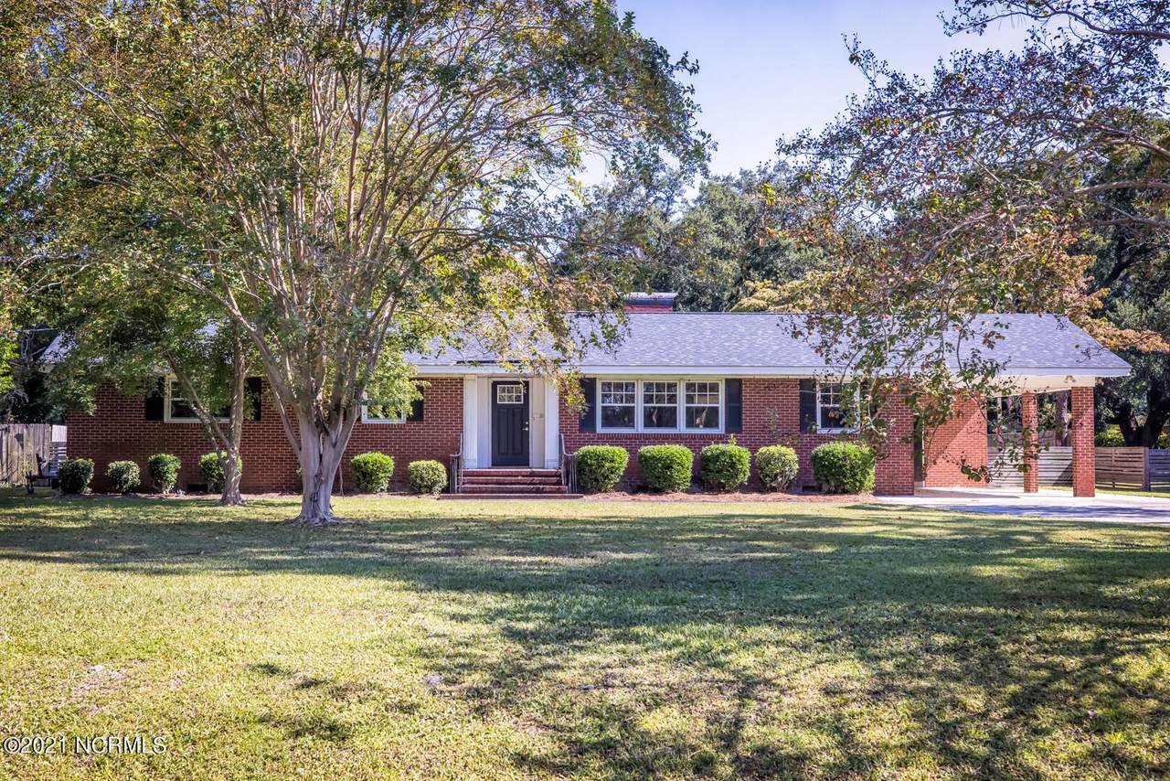 111 Green Forest Drive - Photo 1