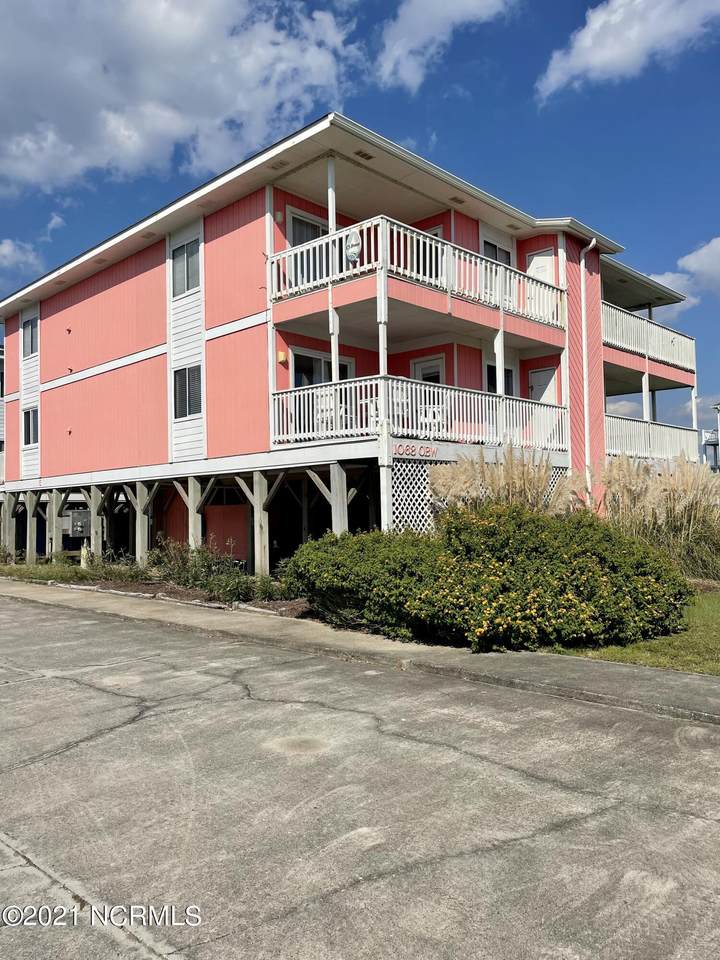 1068 Ocean Boulevard - Photo 1