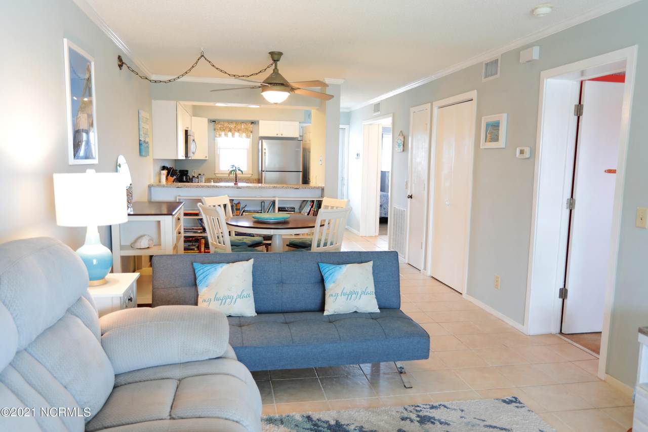 400 Virginia Avenue - Photo 1