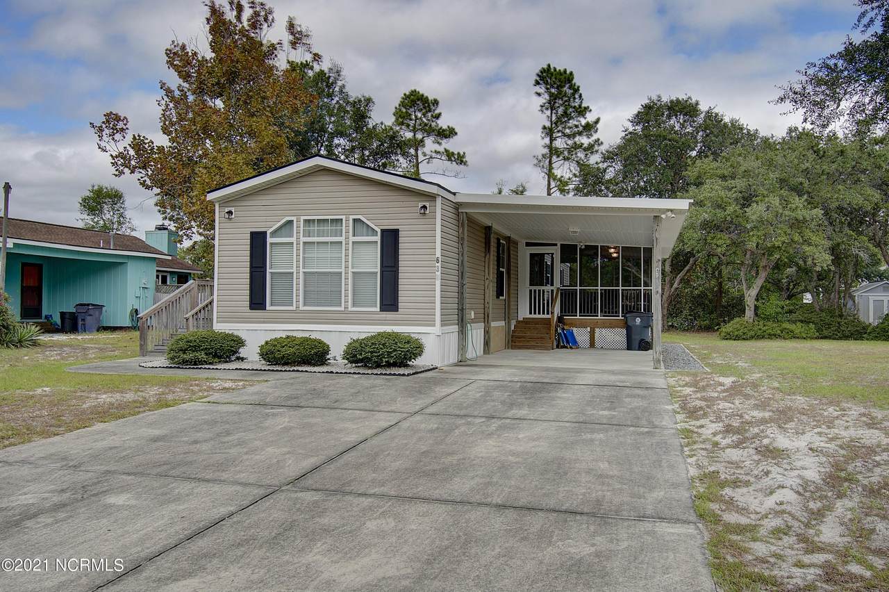 635 Live Oak Drive - Photo 1