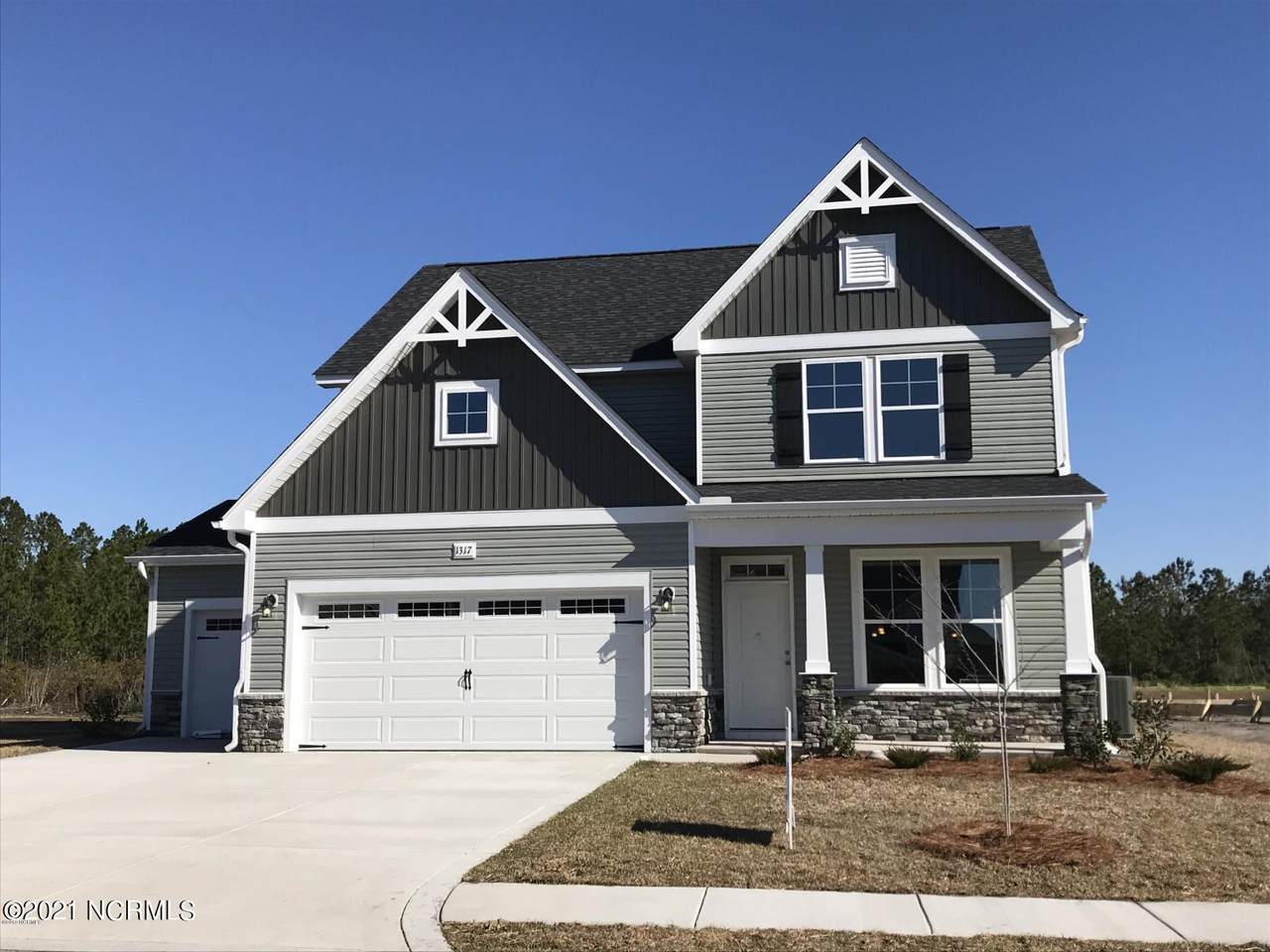 842 Tuscarora Trail - Photo 1