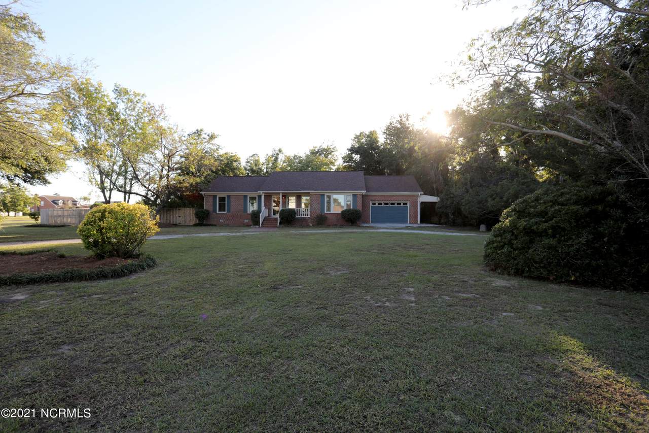 123 Leslie Drive - Photo 1