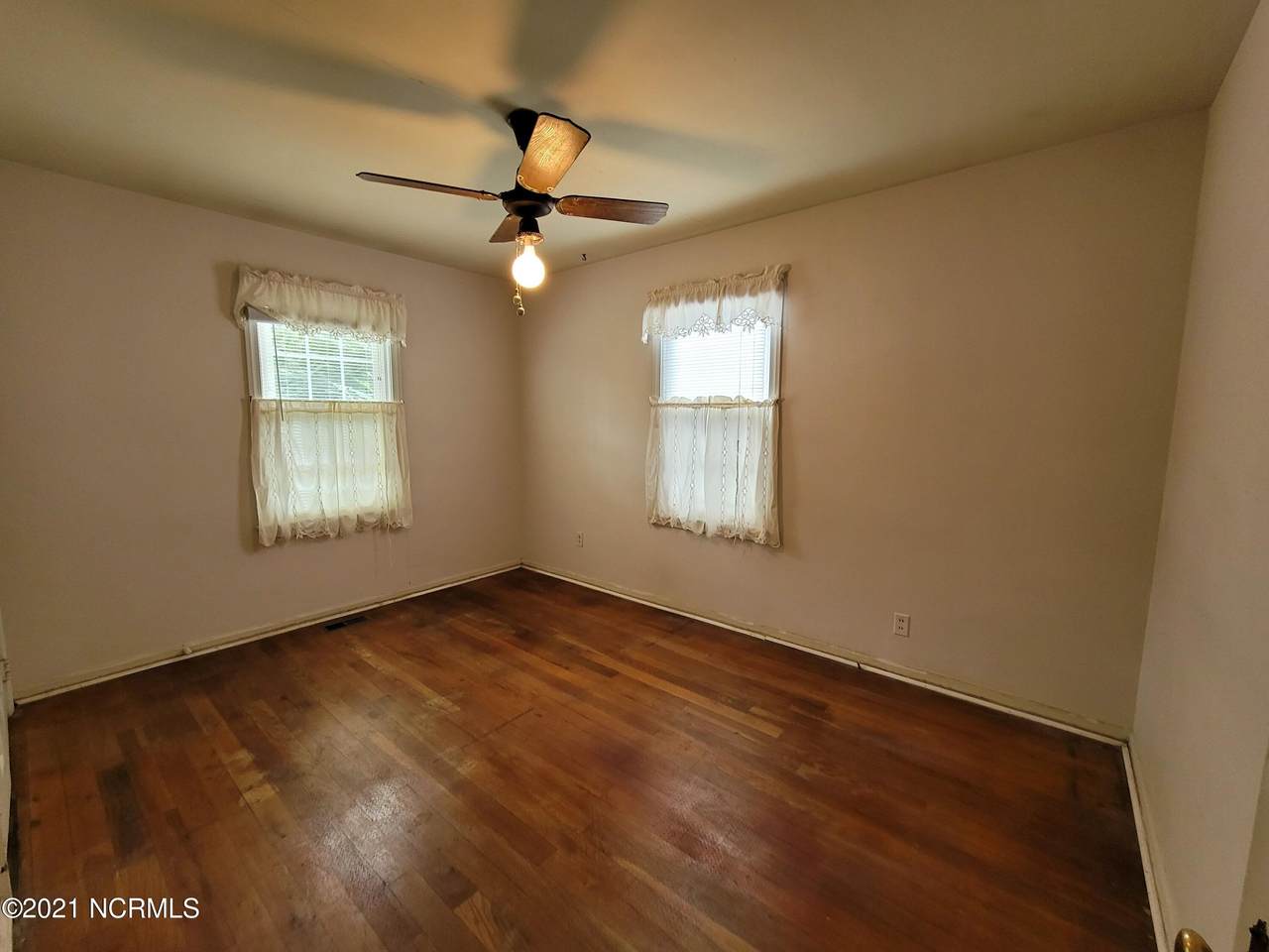 110 Westminister Drive - Photo 1