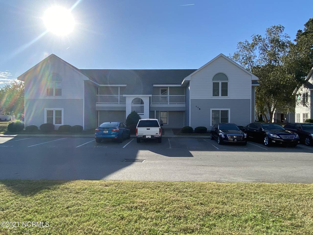 116 Victoria Court - Photo 1