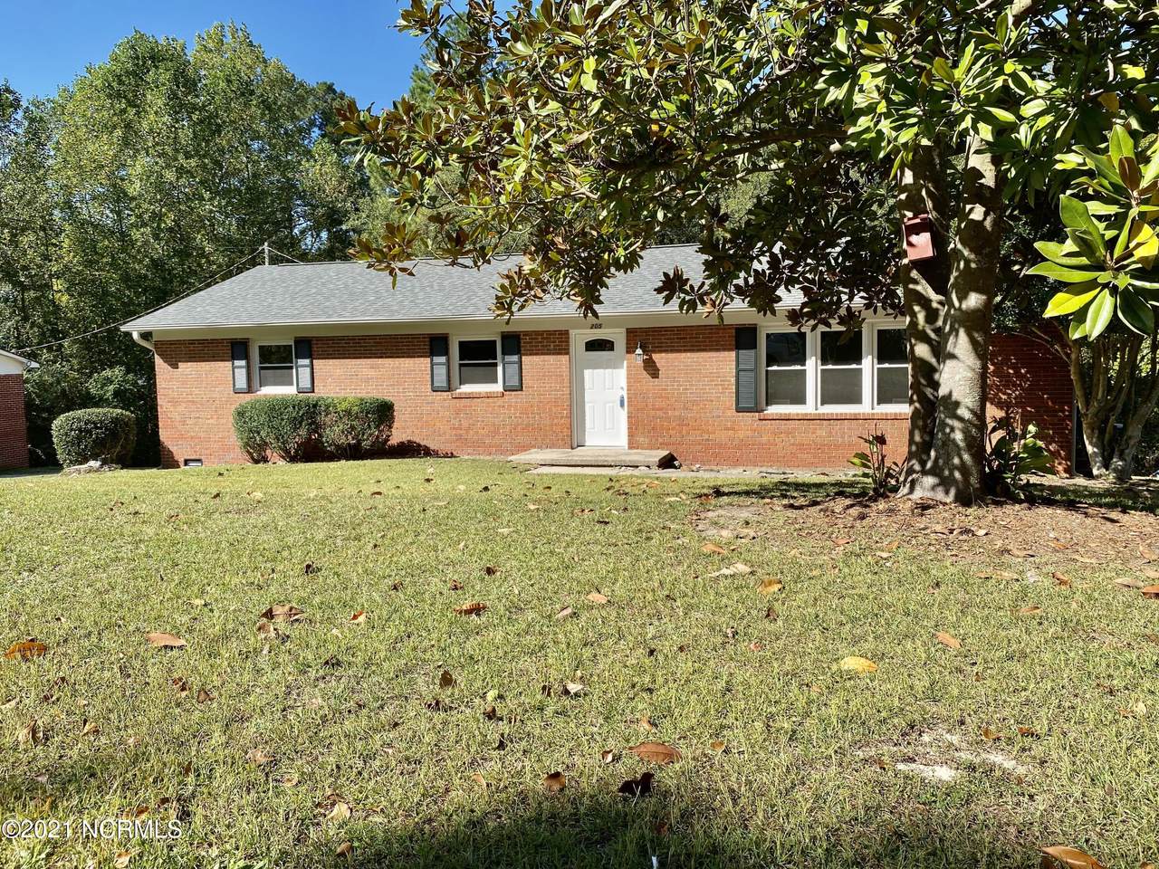 205 Shaw Road - Photo 1