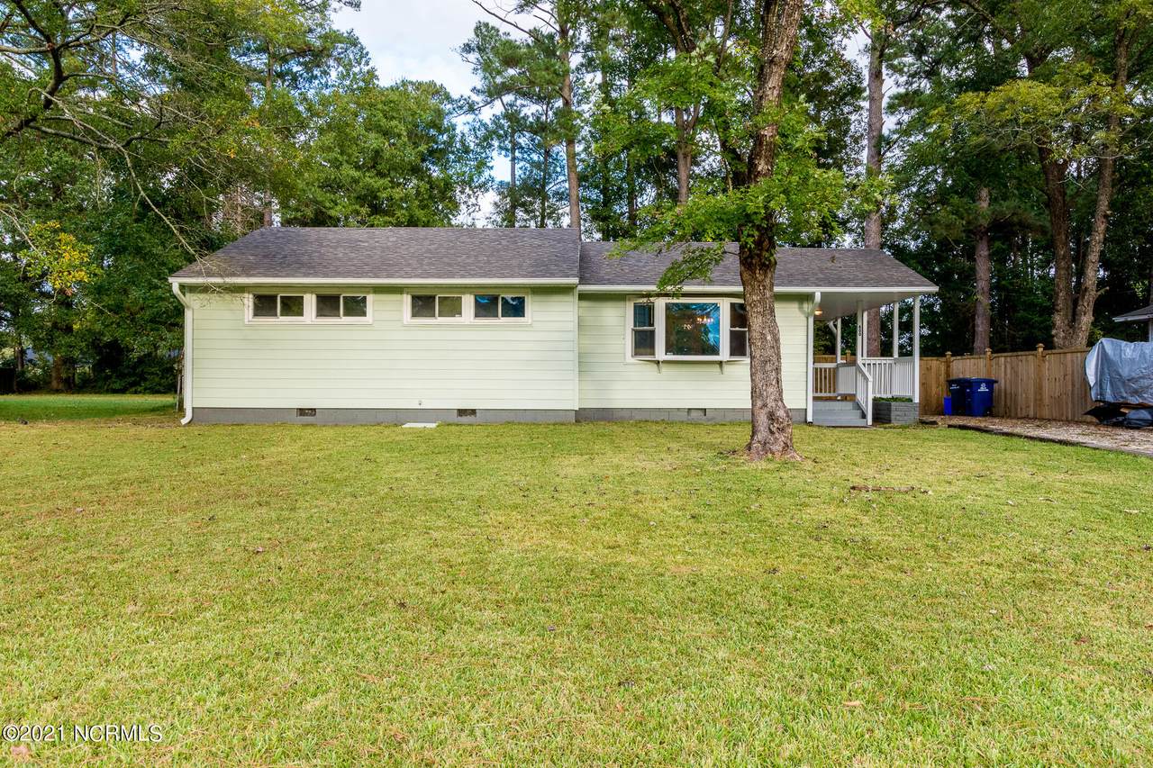 600 Elm Street - Photo 1