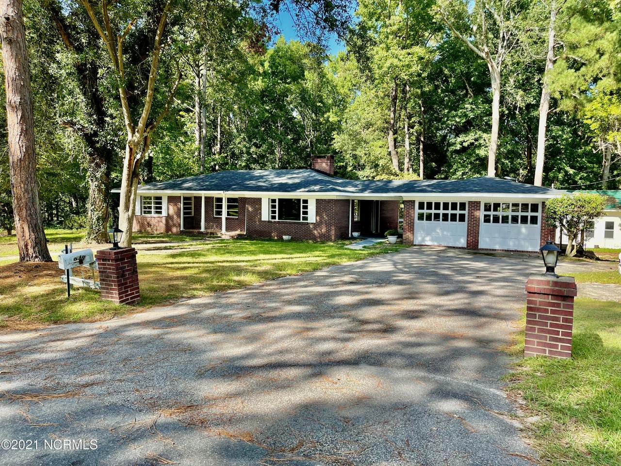 948 Thomas Street - Photo 1