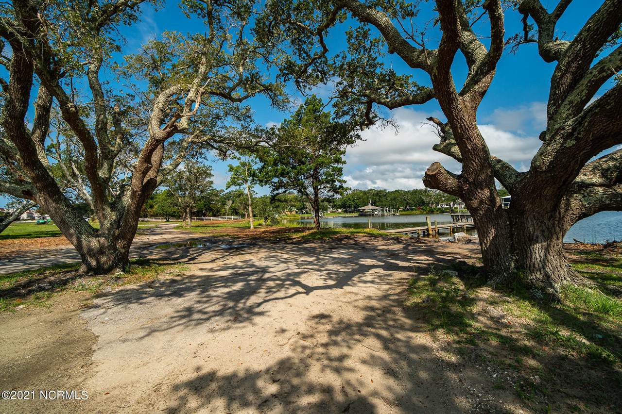 4717 S Shore Drive, Morehead City, NC 28557 (MLS 100298611) Linda