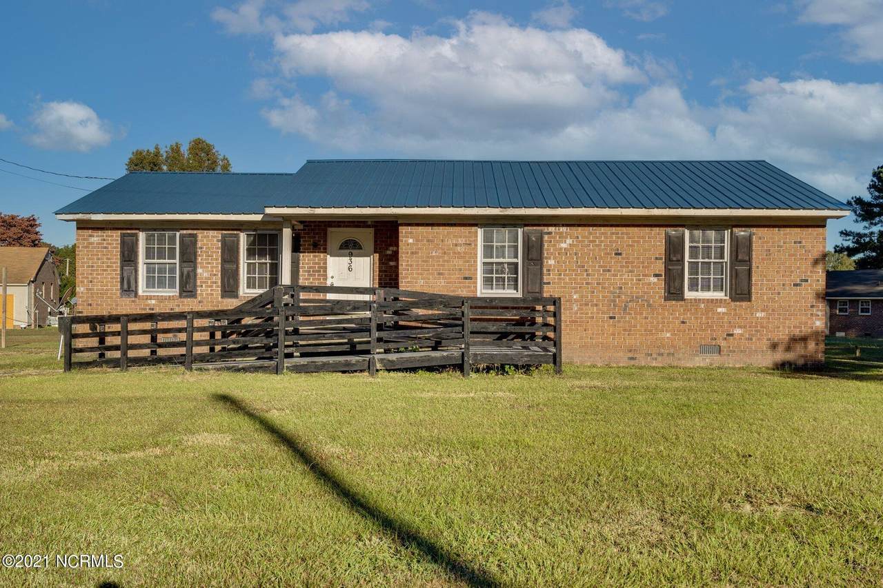 936 Hazelwood Drive - Photo 1