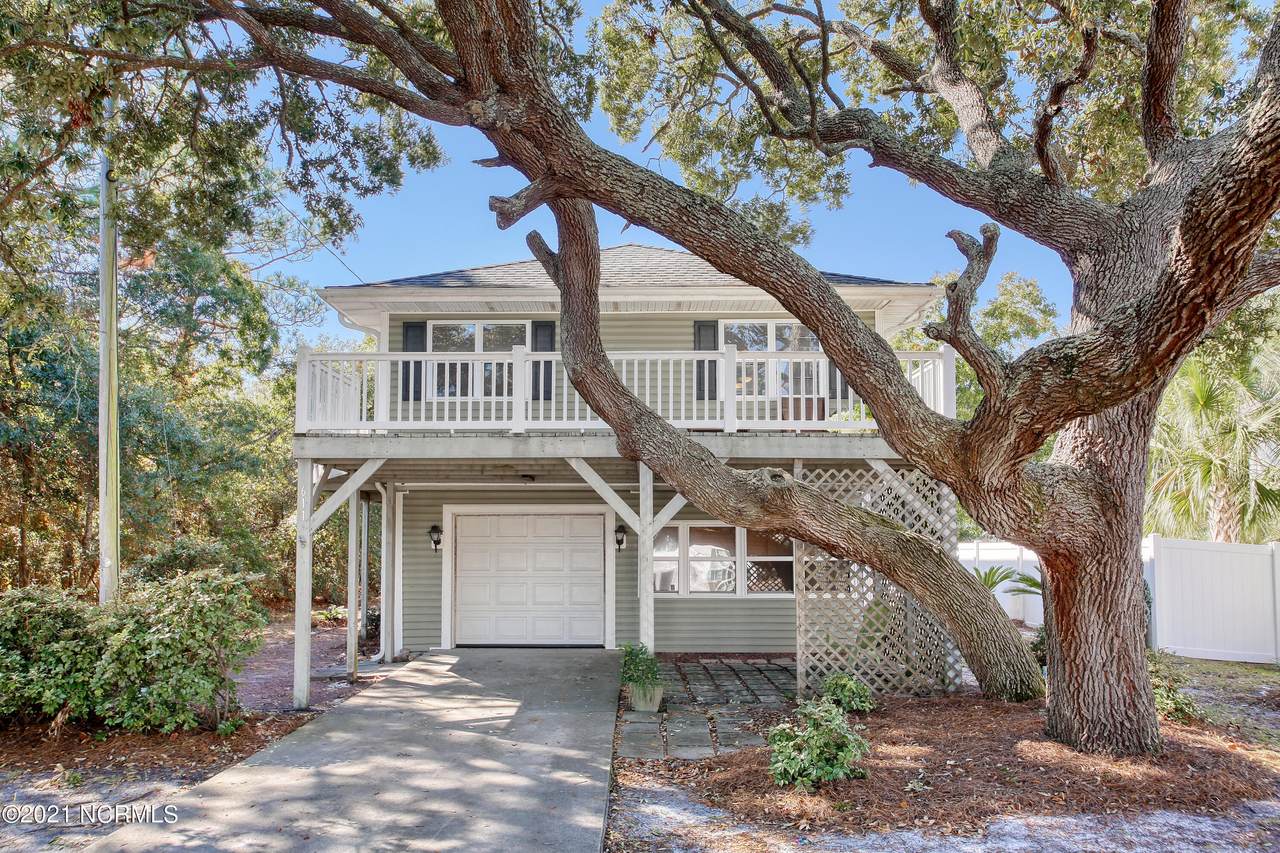 611 26th Avenue - Photo 1