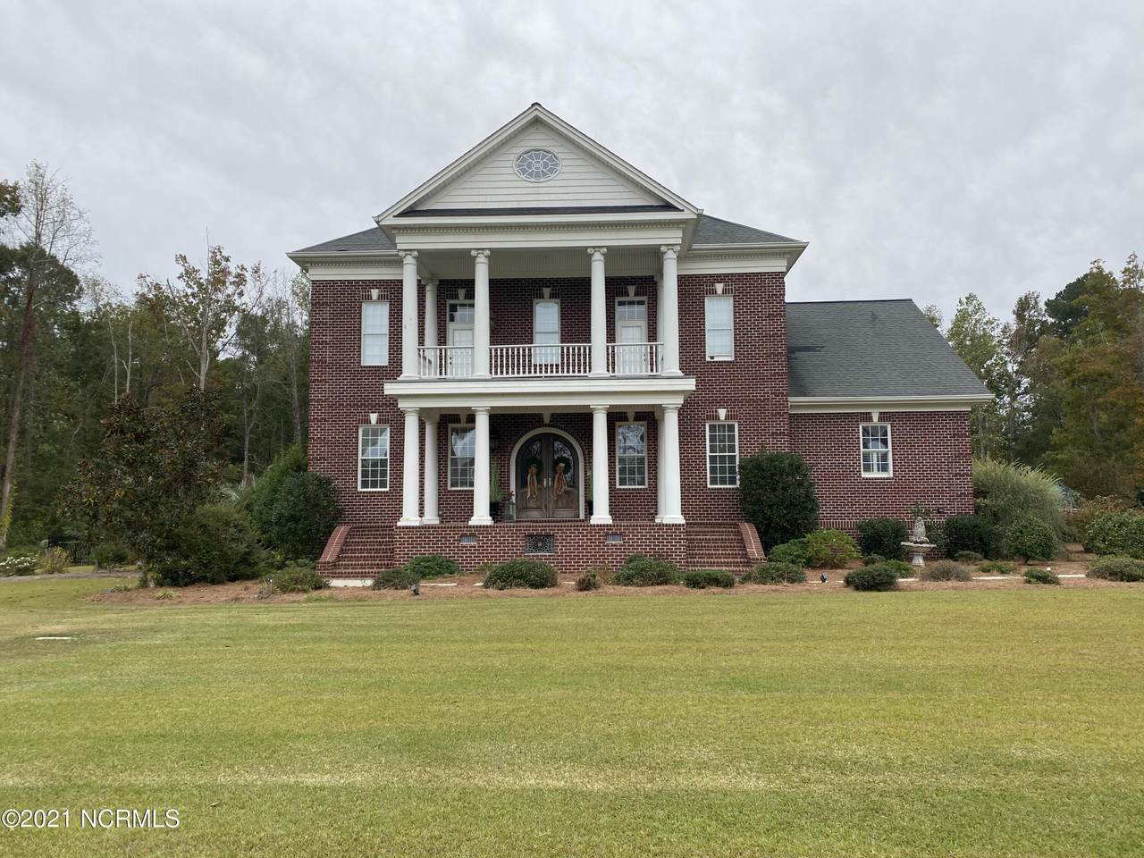 418 Timber Cove Drive - Photo 1