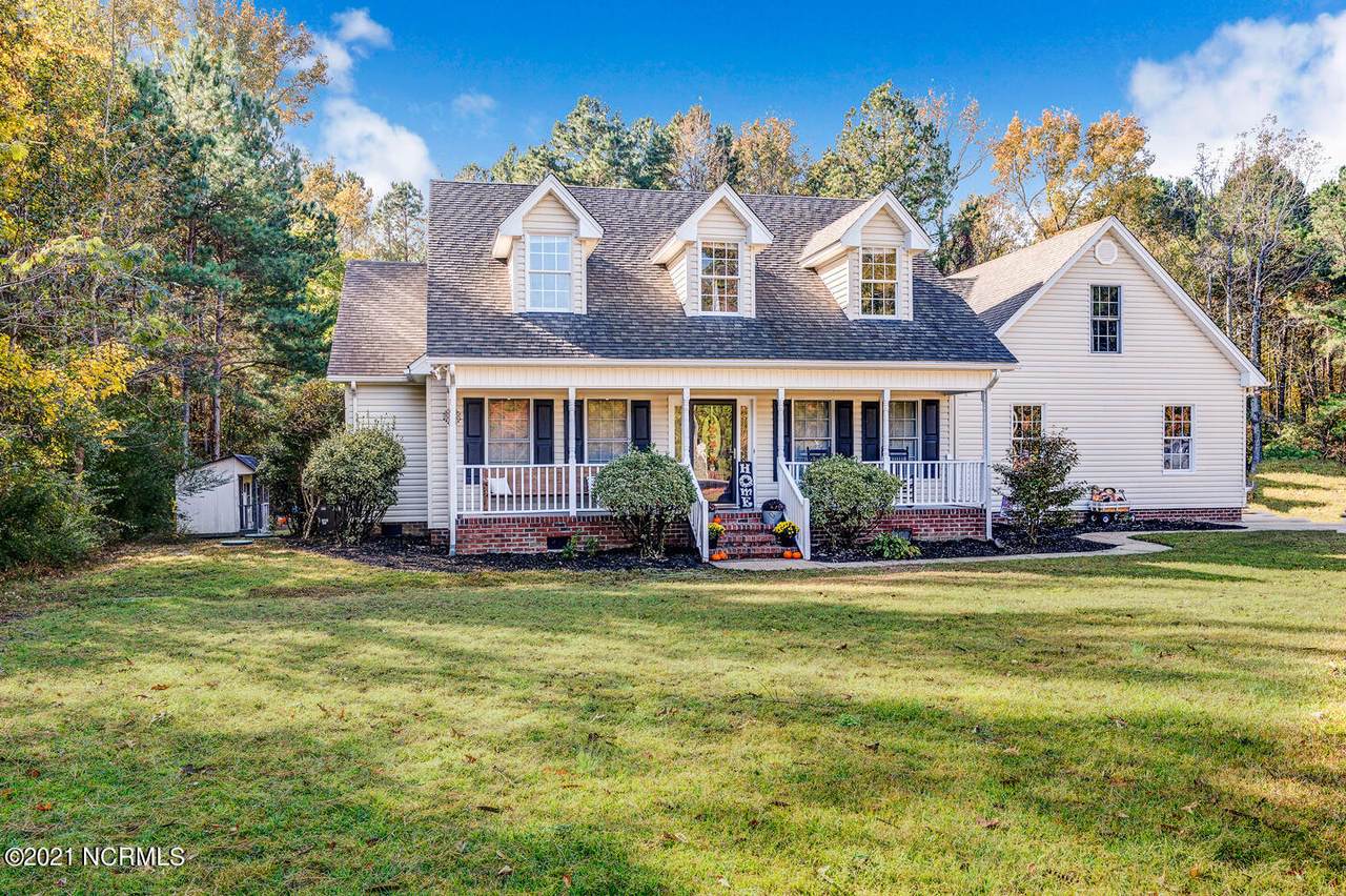 831 Maccripine Road - Photo 1