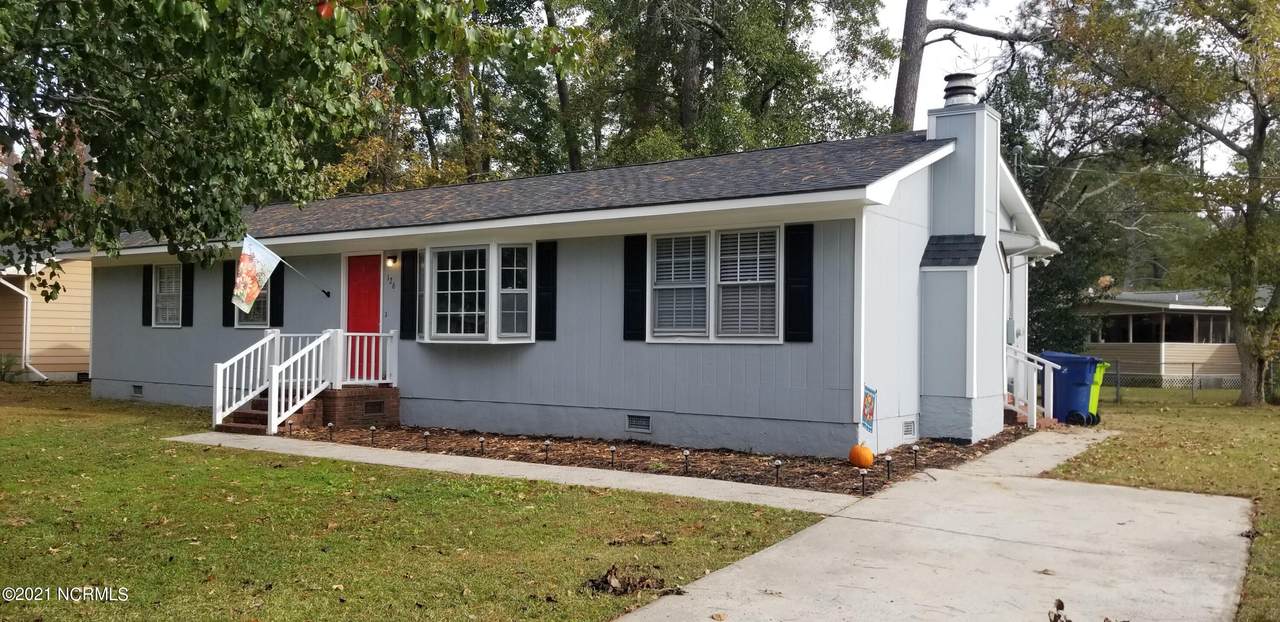 126 Woodland Drive - Photo 1