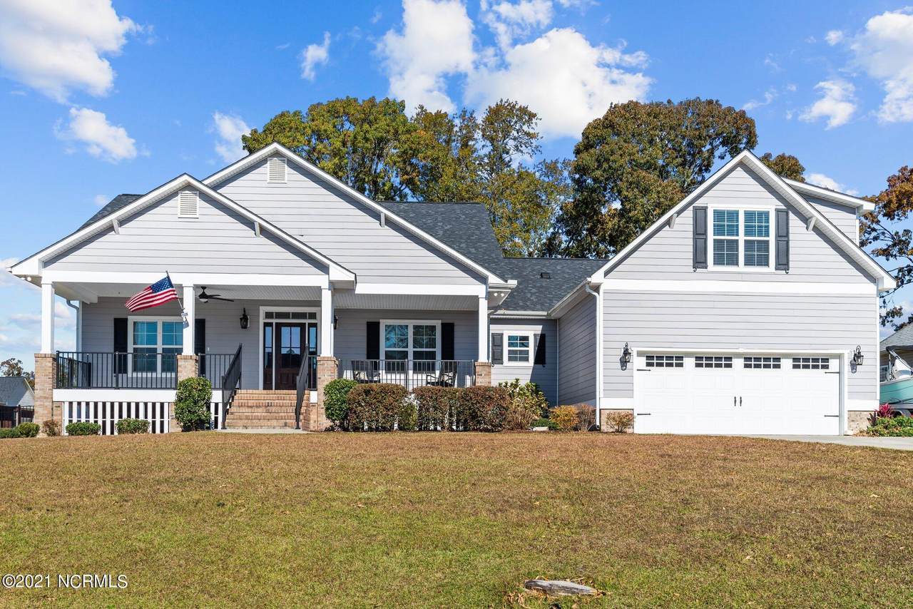 104 Portsmouth Court - Photo 1