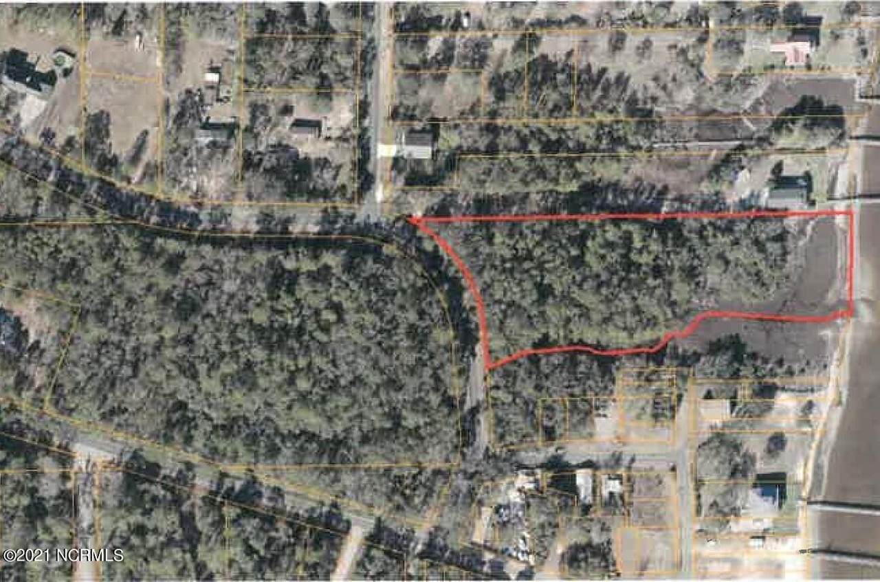 1001 Seabreeze Road - Photo 1