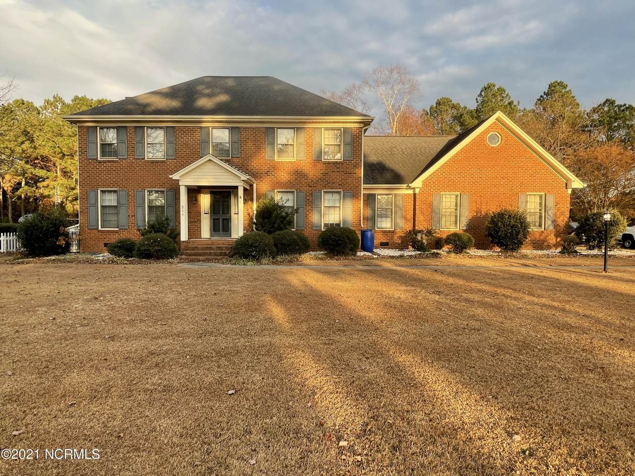 211 Field Street - Photo 1