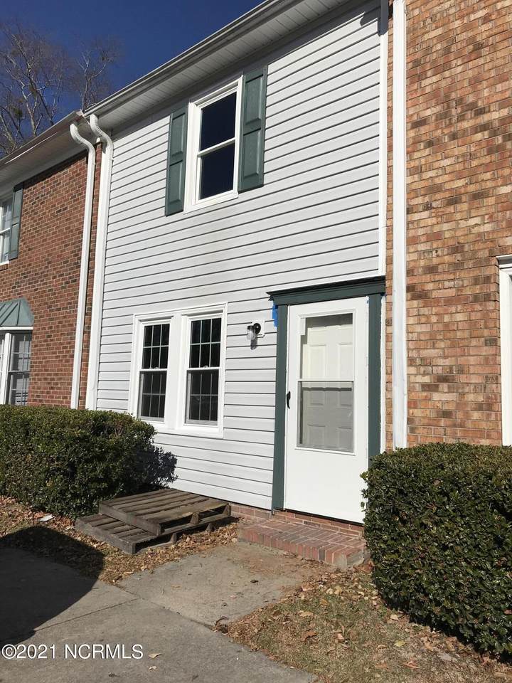 100 Kristin Drive - Photo 1