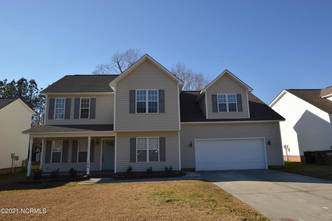 104 Birdie Court - Photo 1