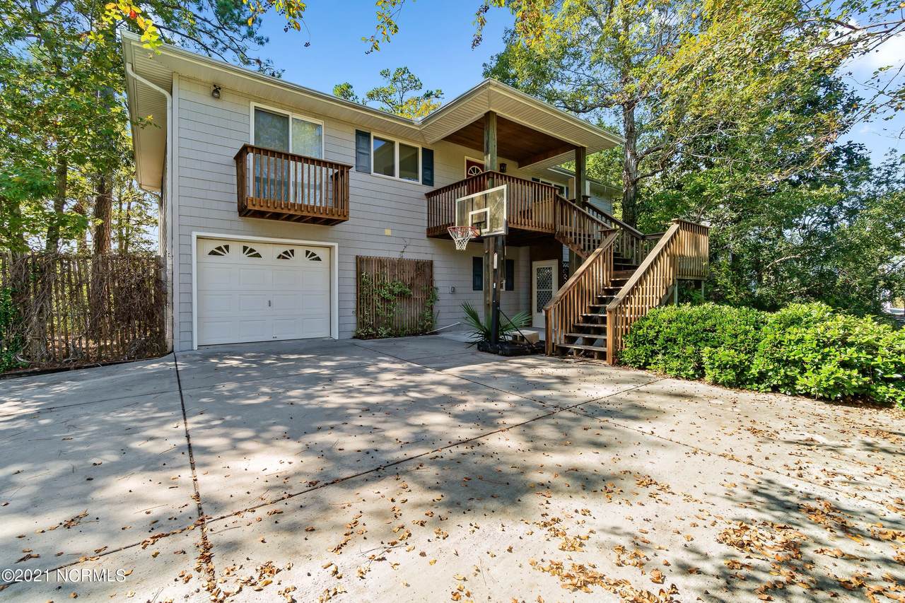 9527 Connie Cove Road - Photo 1