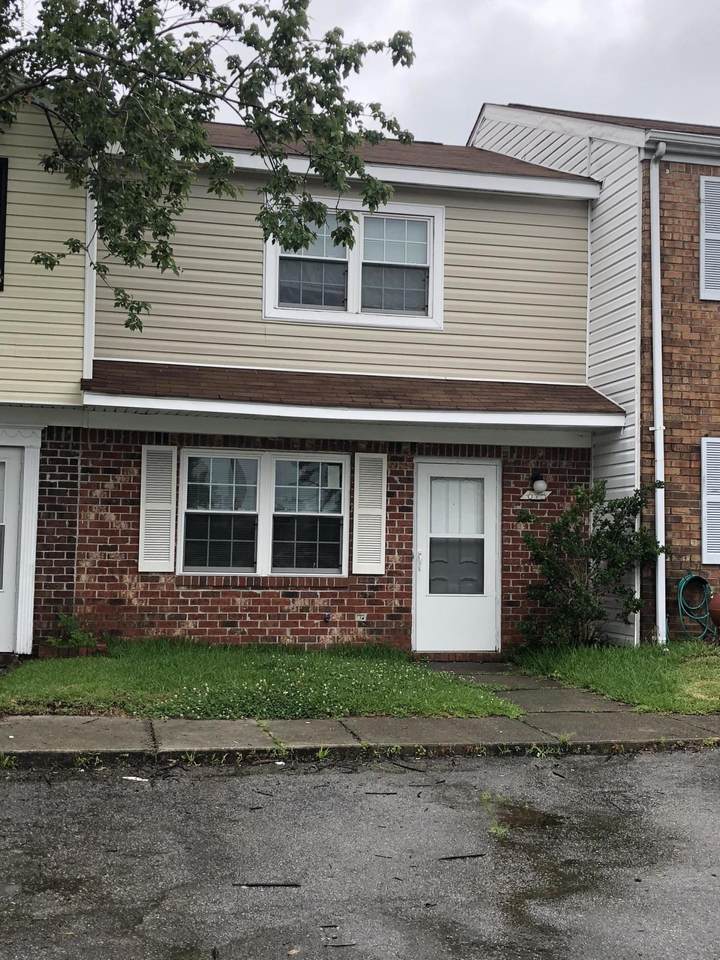 615 Myrtlewood Circle - Photo 1