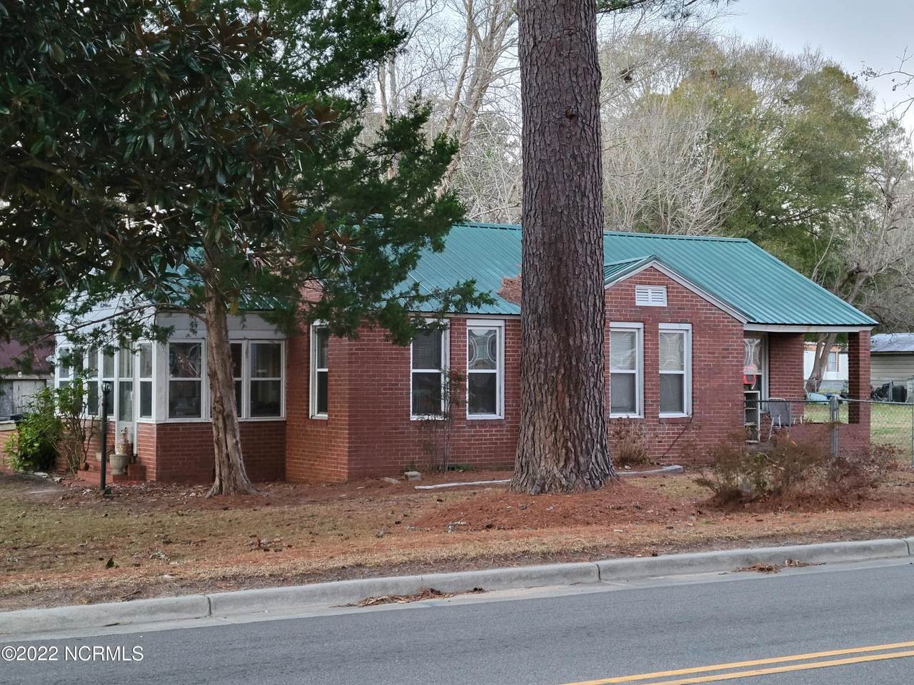 401 Church Street - Photo 1