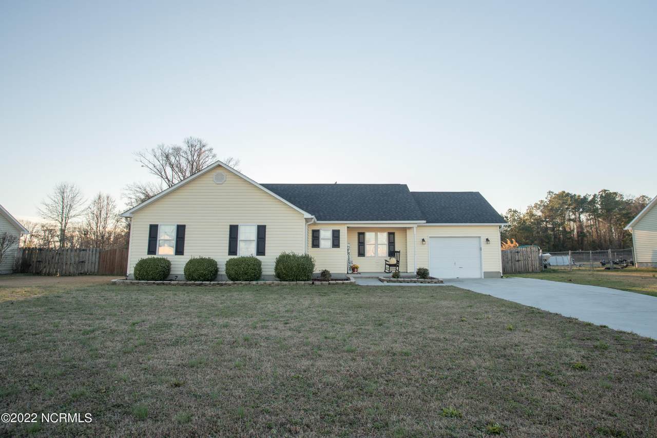 109 Esquire Drive - Photo 1