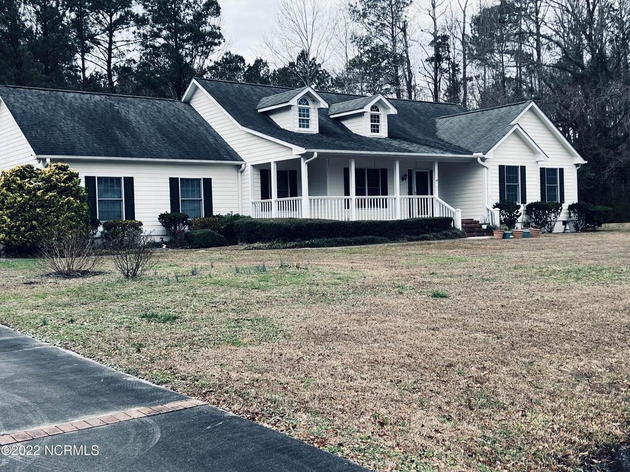167 Country Club Lane - Photo 1